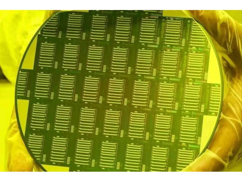 Trung Quốc đạt đột phá trong chip tính toán quang siêu song song tích hợp